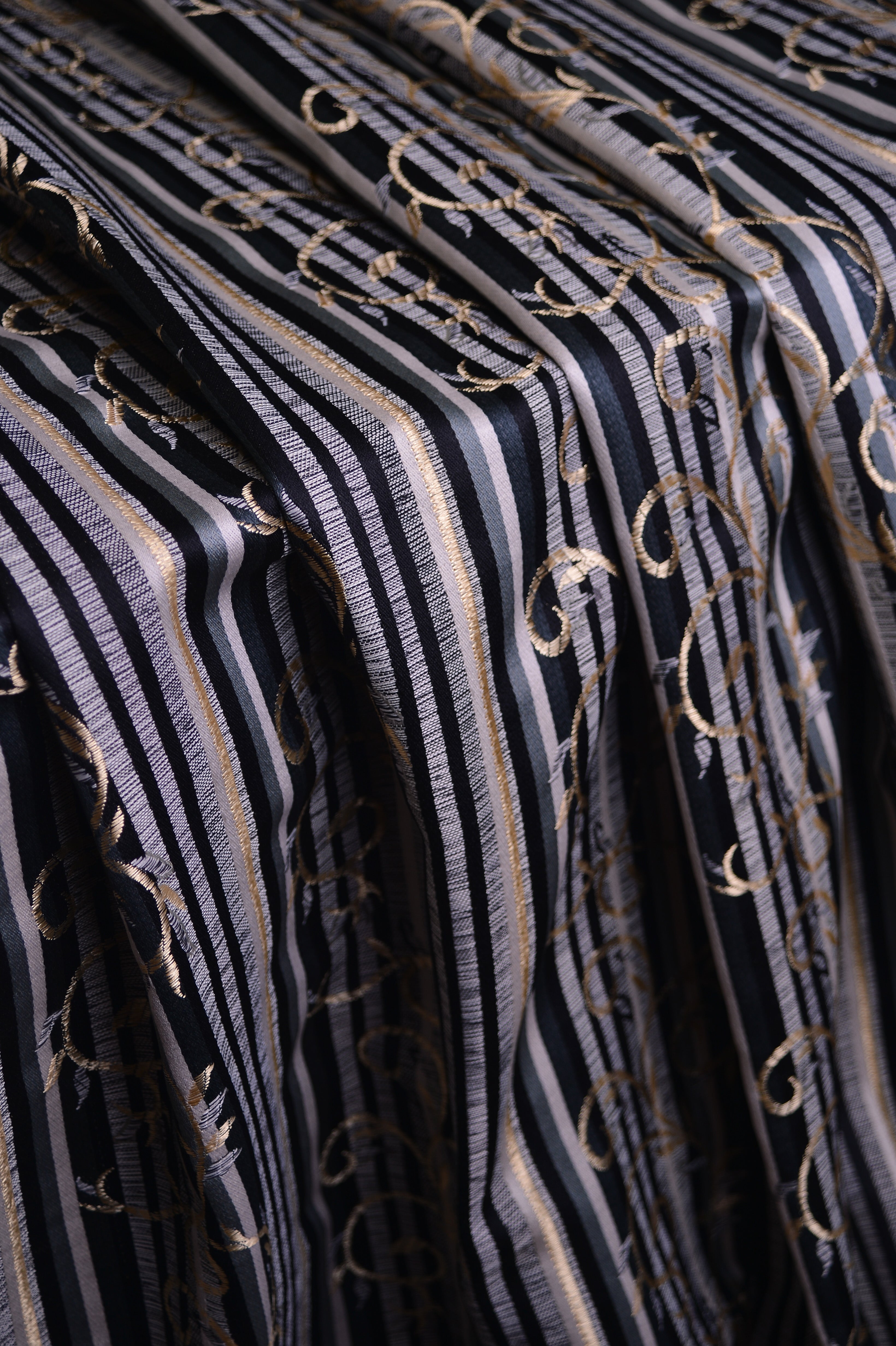 Parallel Swings (grey)