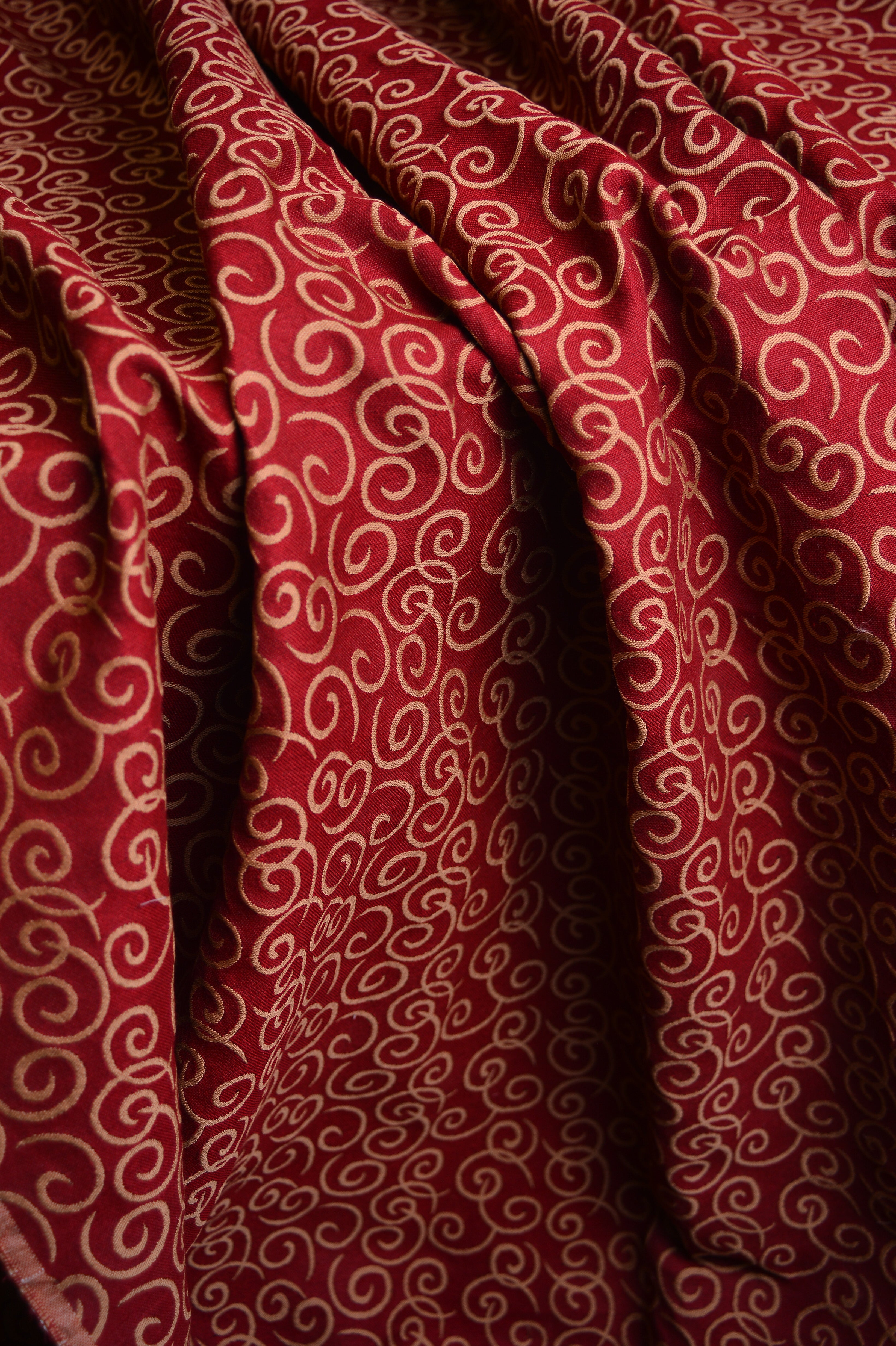 Cascades (Maroon)