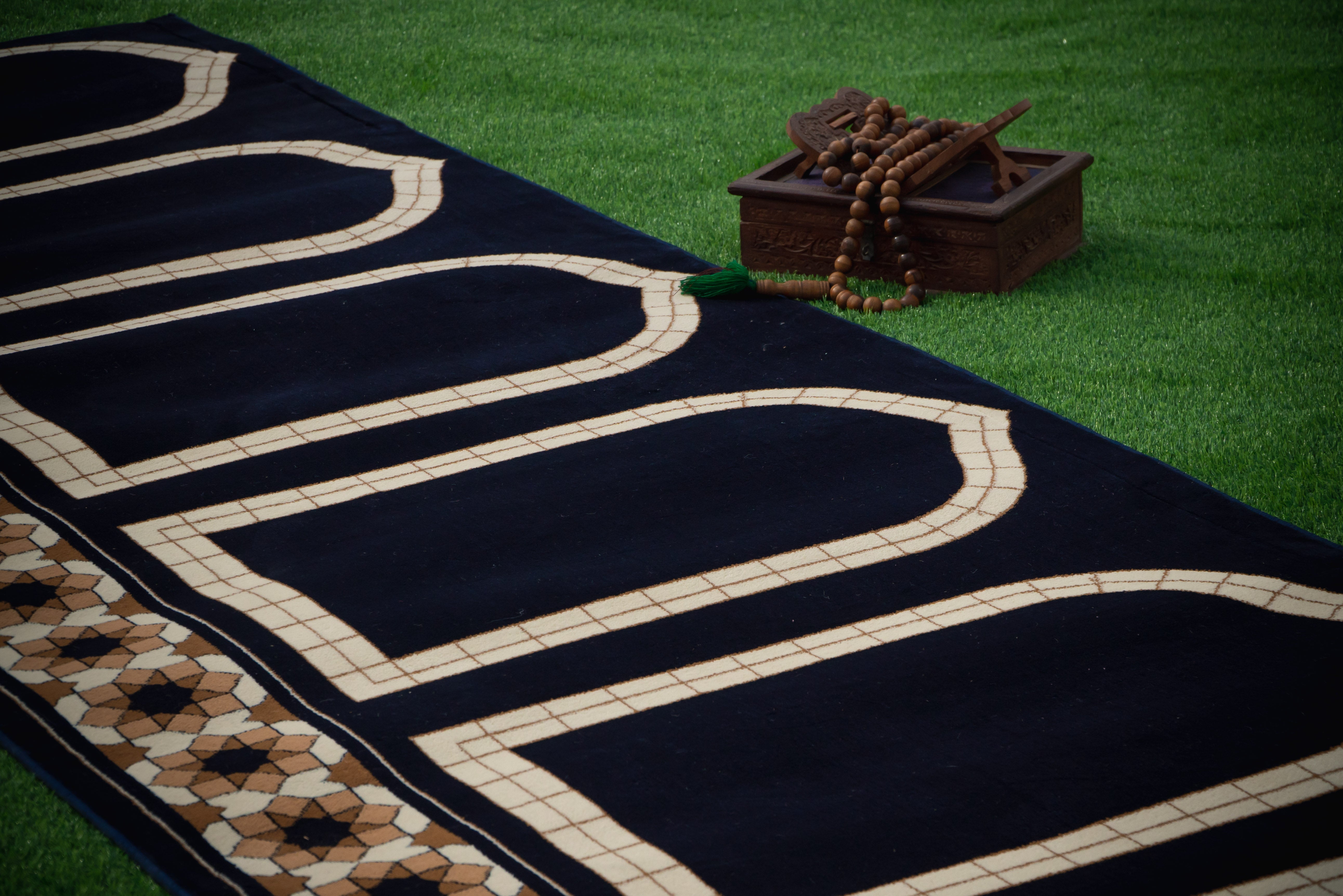 Blue Blossom Prayer Mat