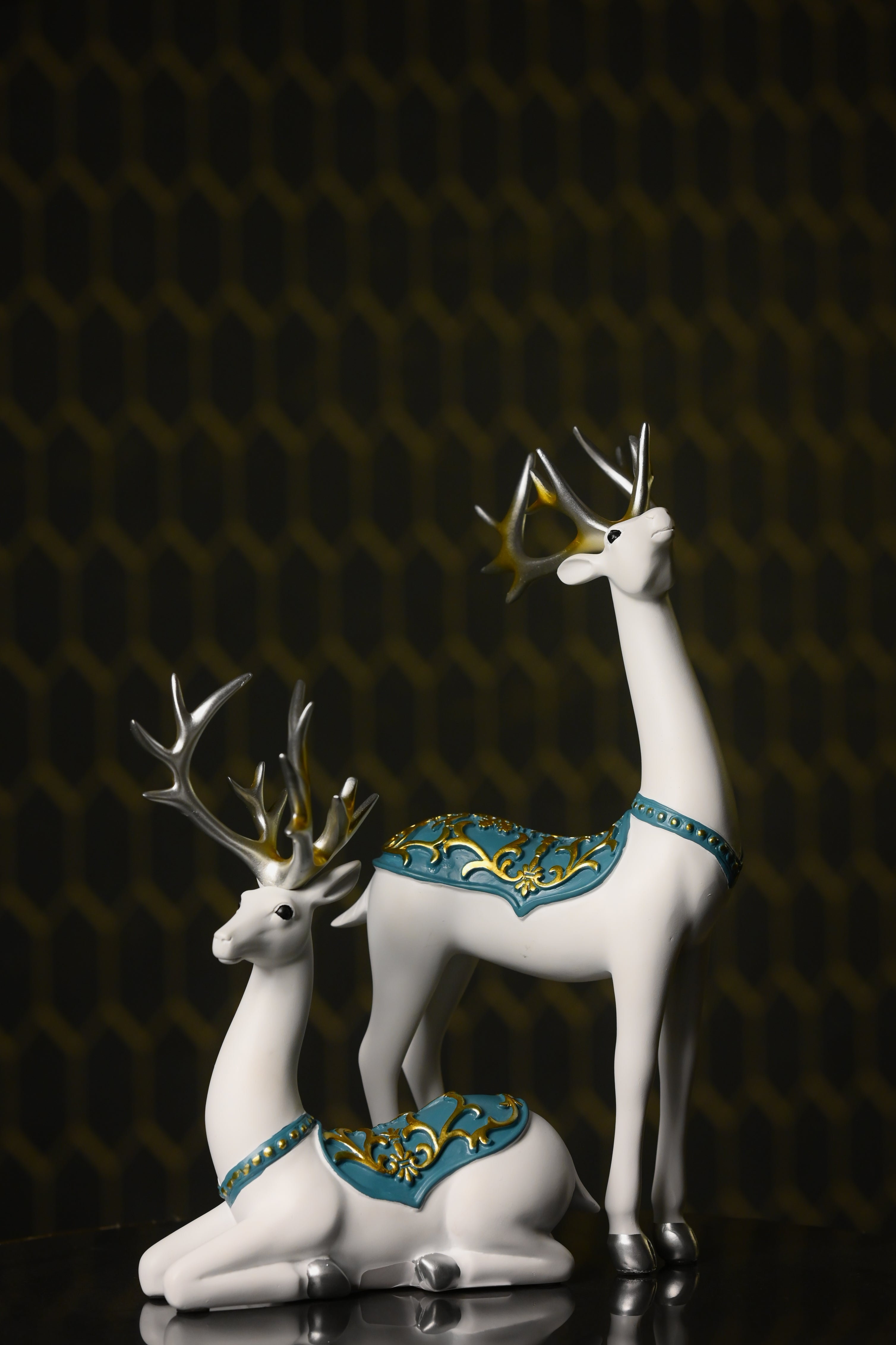 Standing & Kneeling Christmas Reindeer