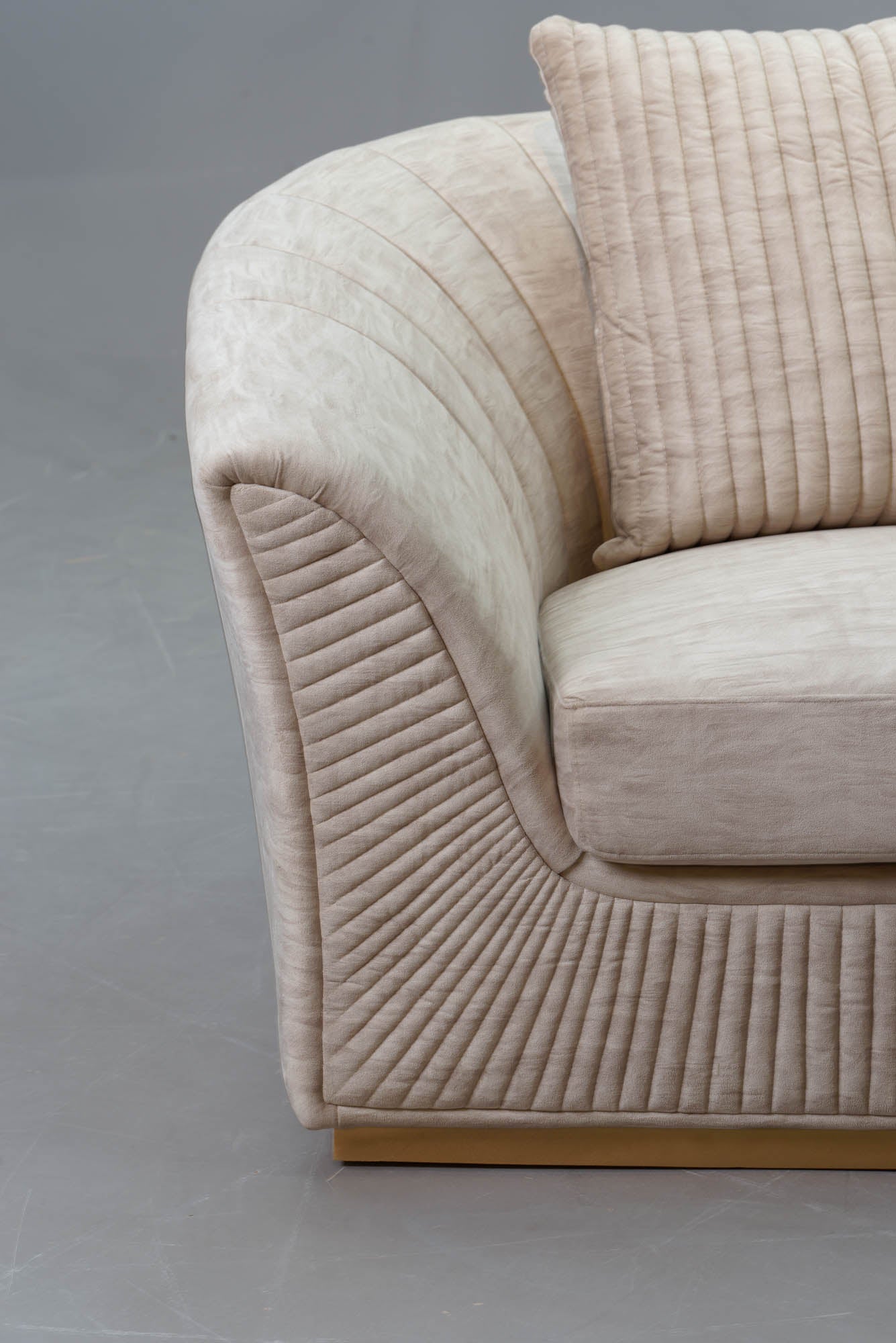 Clive Sofa Set