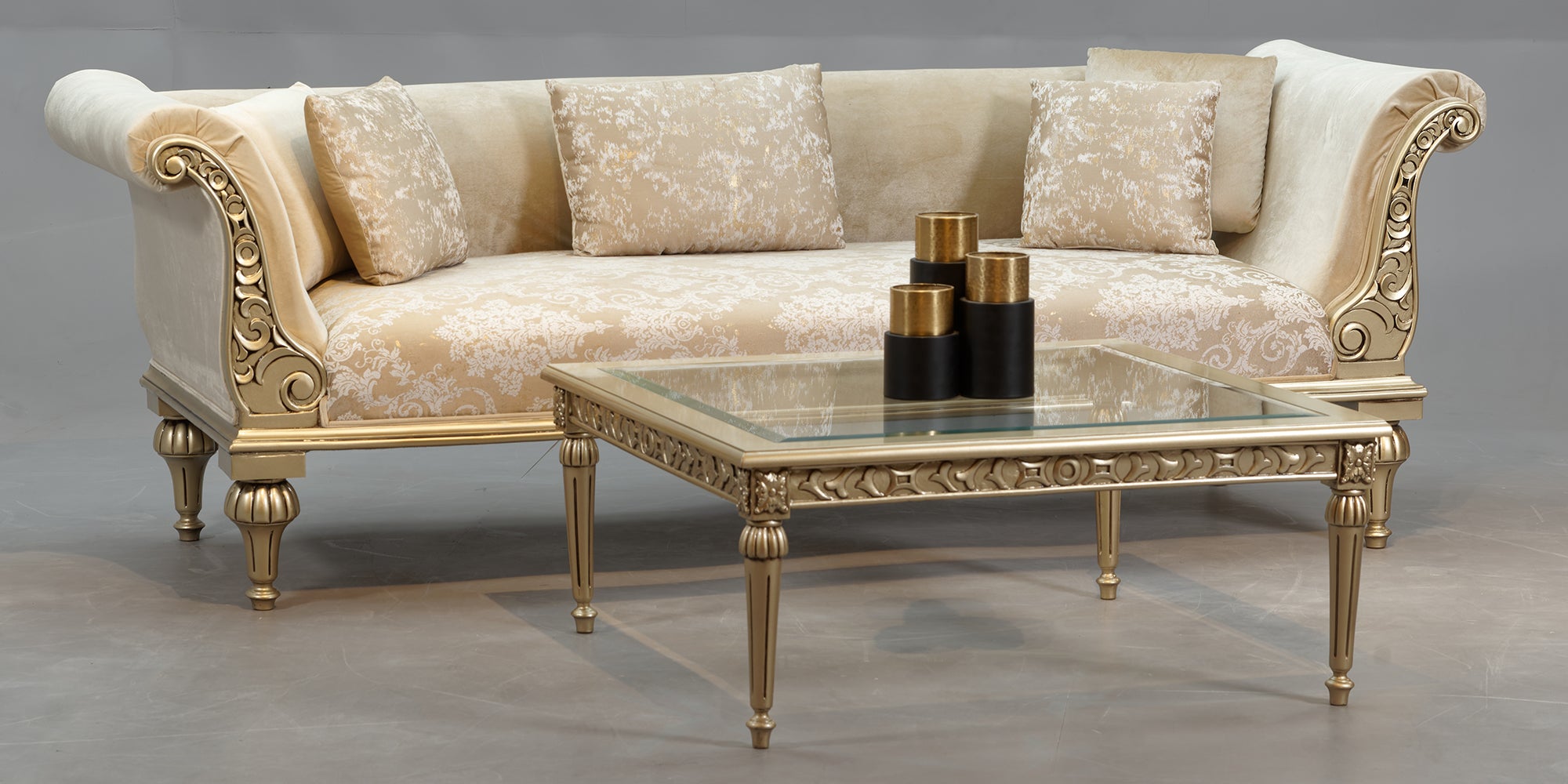Paaya-e-Takht - The Central Throne Sofa Set