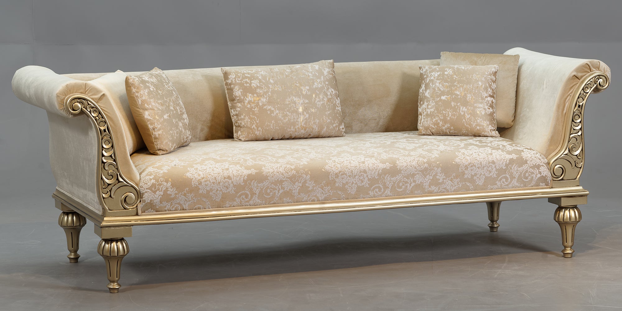 Paaya-e-Takht - The Central Throne Sofa Set