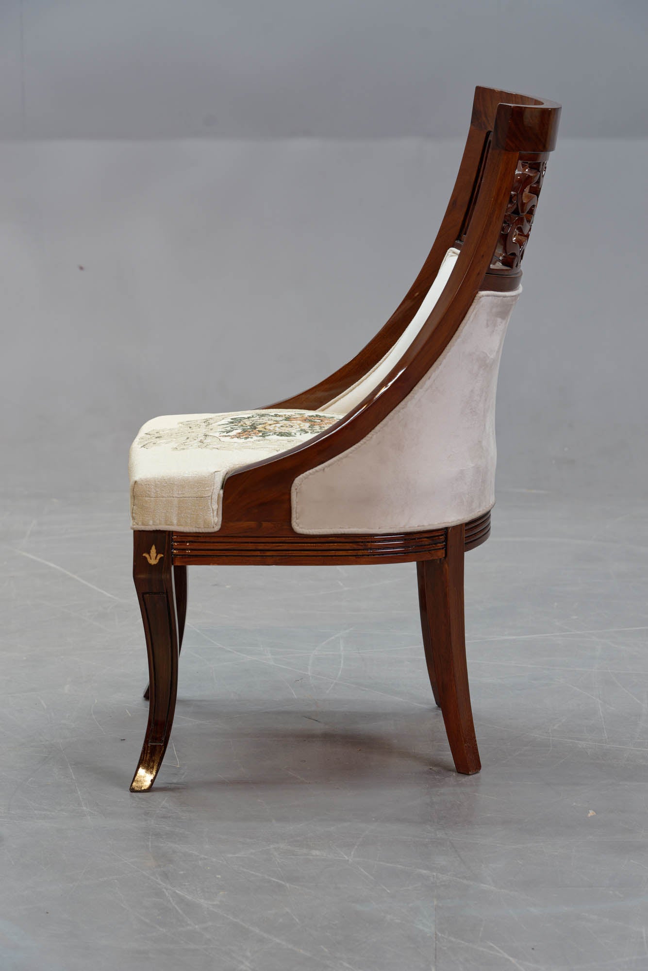 Tudor Dining Table Set