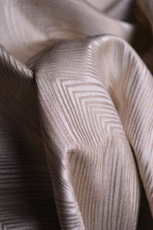 Silk Waves