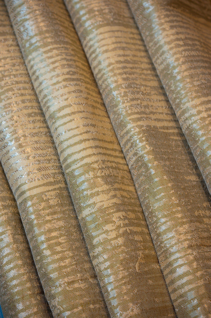 Gild Striped